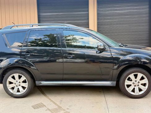 Used 2013 Mitsubishi Outlander SE image 19