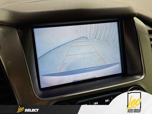 Used 2019 Chevrolet Tahoe LT w/ LT Signature Package AWD/4WD image 16