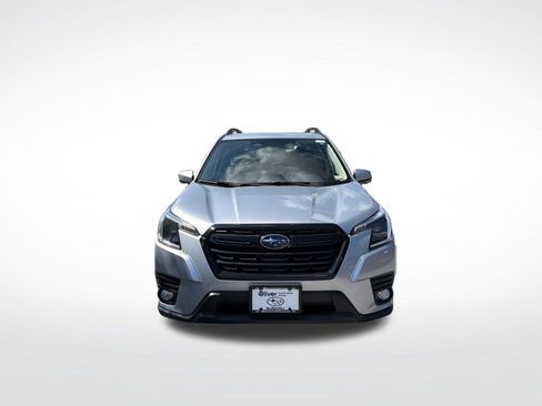 Certified 2023 Subaru Forester Premium AWD/4WD image 4