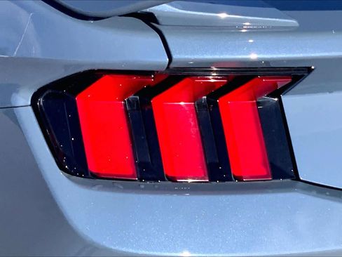 Used 2024 Ford Mustang GT Premium w/ GT Performance Package image 24