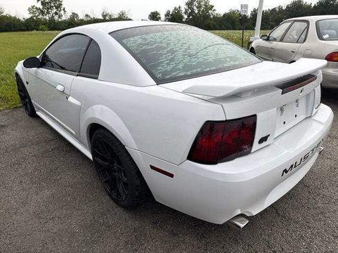Used 2004 Ford Mustang GT RWD image 3