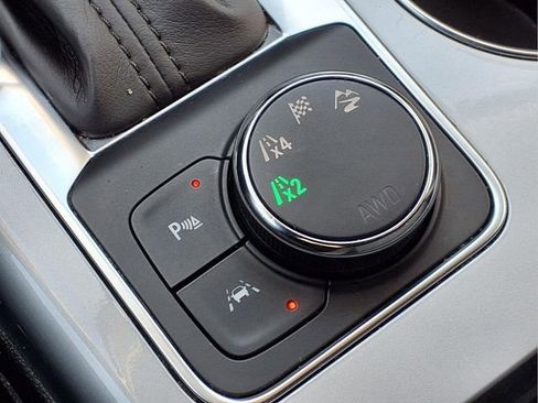 Used 2024 Chevrolet Blazer LT image 13