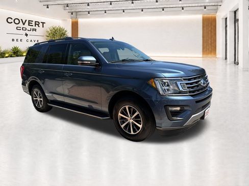 Used 2018 Ford Expedition XLT w/ Equipment Group 202A RWD image 1