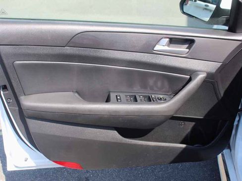 Used 2017 Hyundai Sonata Sport w/ Value Edition Package 02 FWD image 13