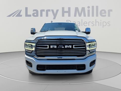 Used 2024 RAM 2500 Laramie AWD/4WD image 3