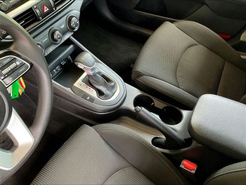 Used 2021 Kia Forte LXS FWD image 16
