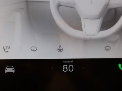 Used 2024 Tesla Model Y Long Range image 54