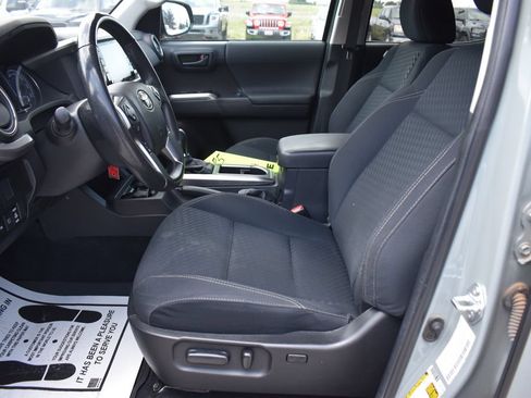 Used 2022 Toyota Tacoma SR5 w/ Trail Edition AWD/4WD image 16