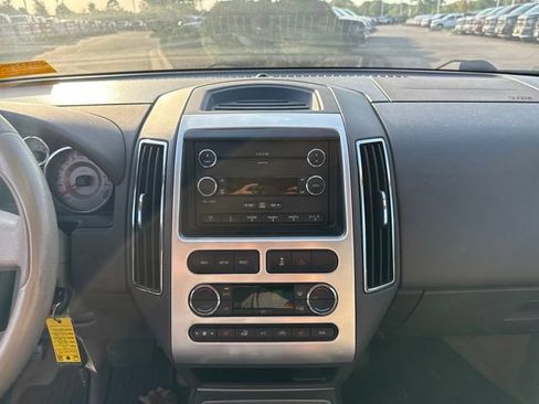 Used 2010 Ford Edge Limited AWD/4WD image 17