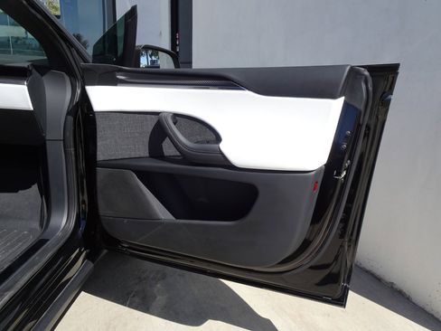Used 2022 Tesla Model X Plaid AWD/4WD image 20