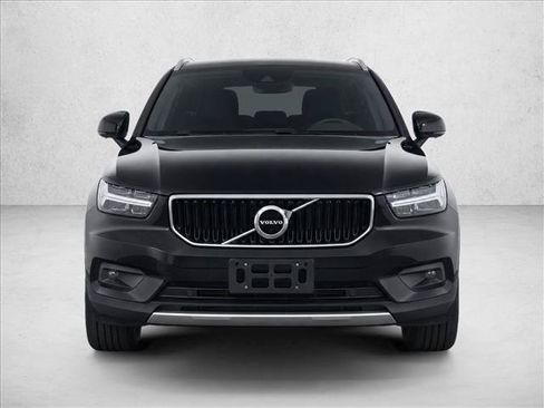 Used 2022 Volvo XC40 T5 Momentum AWD/4WD image 2