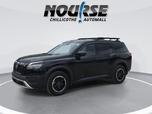 Used 2025 Nissan Pathfinder Rock Creek AWD/4WD image 4