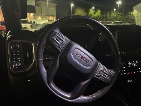Used 2022 GMC Sierra 2500 AT4 w/ AT4 Premium Plus Package AWD/4WD image 22