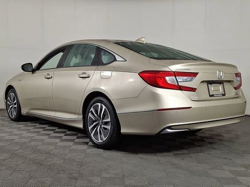 Used 2018 Honda Accord Touring image 7