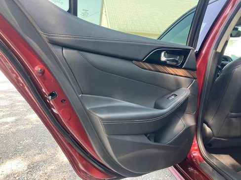 Used 2017 Nissan Maxima Platinum image 27