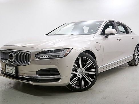 Certified 2024 Volvo S90 T8 Ultimate image 2