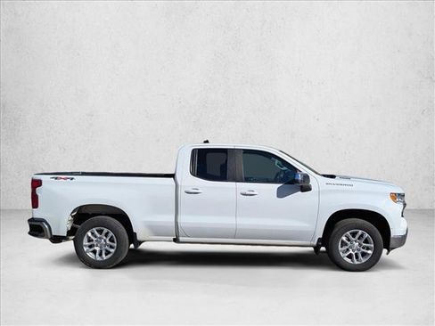 Used 2022 Chevrolet Silverado 1500 LT w/ Max Trailering Package AWD/4WD image 4