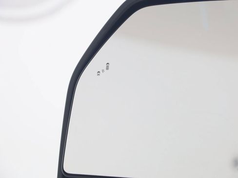 Used 2022 Ford F250 Lariat w/ Chrome Package image 25