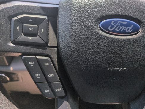Used 2022 Ford F250 XL w/ STX Appearance Package AWD/4WD image 13