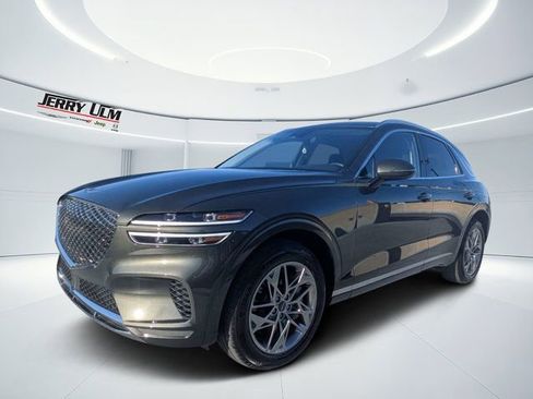 Used 2025 Genesis GV70 2.5T AWD/4WD image 7