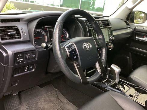 Used 2023 Toyota 4Runner TRD Off-Road Premium w/ Moonroof Package AWD/4WD image 11