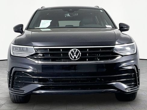 Used 2023 Volkswagen Tiguan SE R-Line AWD/4WD image 2