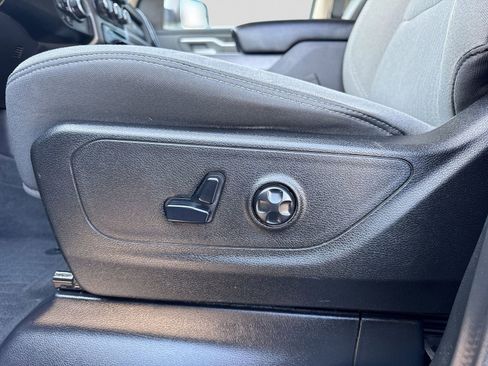 Used 2020 RAM 1500 Big Horn image 3