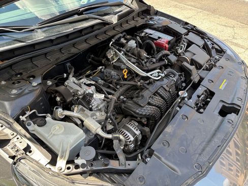 Used 2025 Nissan Altima 2.5 SV FWD image 27