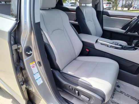 Used 2019 Lexus RX 350 AWD w/ Navigation Package image 31