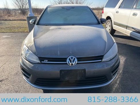 Used 2017 Volkswagen Golf R 4-Door image 8