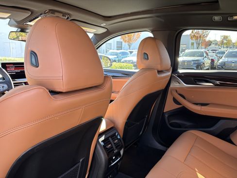 Certified 2025 BMW X4 xDrive30i image 33