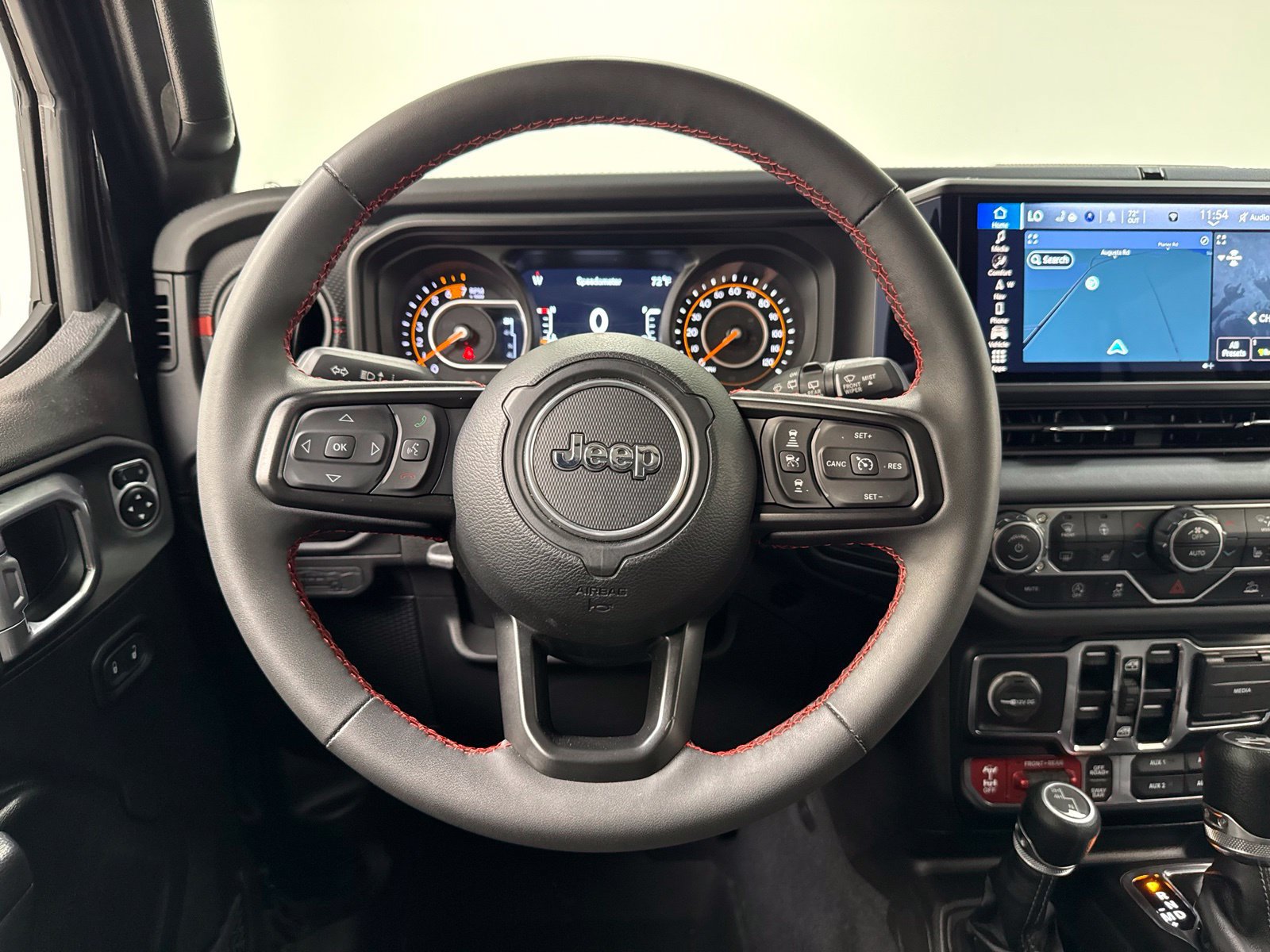 Used 2024 Jeep Wrangler Unlimited Rubicon w/ Technology Group AWD/4WD image 22