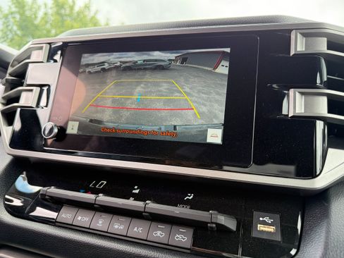 Certified 2025 Toyota Tundra SR5 AWD/4WD image 17