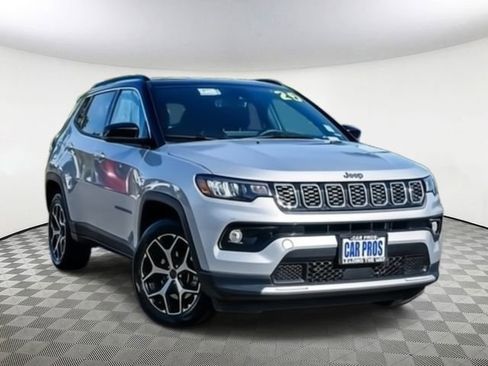 Used 2025 Jeep Compass Limited AWD/4WD image 2