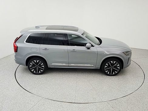 New 2026 Volvo XC90 T8 Plus w/ Protection Package Premier AWD/4WD image 16