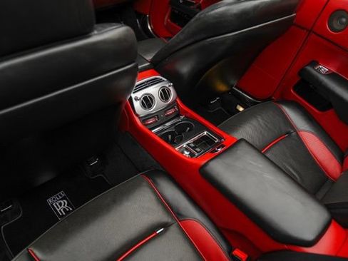 Used 2016 Rolls-Royce Dawn RWD image 48