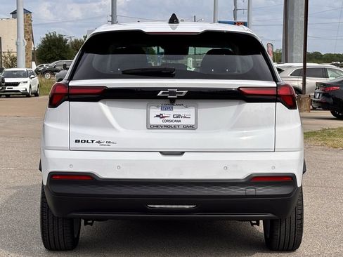 New 2027 Chevrolet Bolt LT w/ Comfort Package FWD image 5