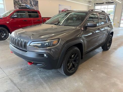 Certified 2019 Jeep Cherokee Trailhawk w/ Comfort/Convenience Group AWD/4WD image 1