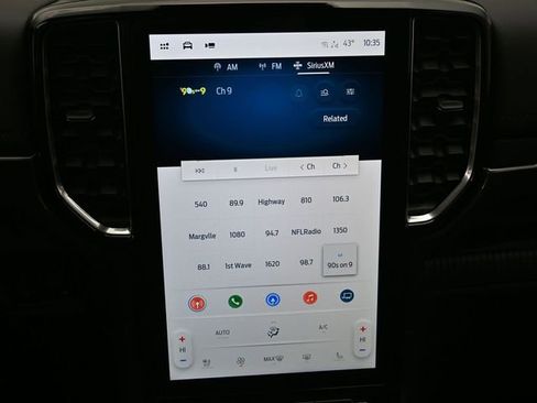 New 2025 Ford Ranger Lariat w/ Black Appearance Package image 20