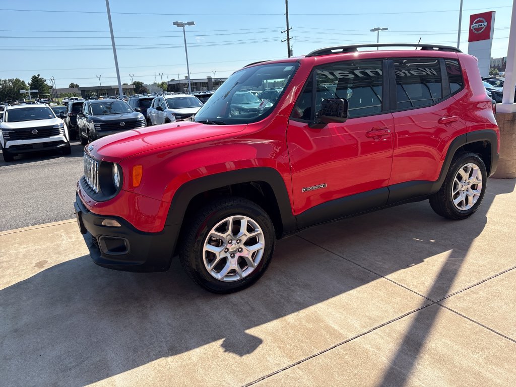 Used 2017 Jeep Renegade Latitude AWD/4WD 360° Tour