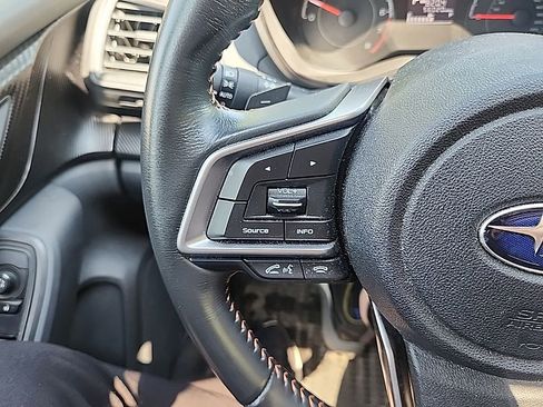 Used 2019 Subaru Crosstrek 2.0i Premium w/ Moonroof Package AWD/4WD image 8