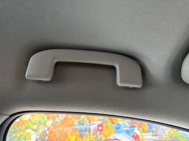 Used 2023 Nissan Sentra SV FWD image 32