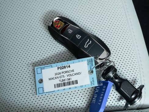 New 2026 Porsche Macan GTS image 39