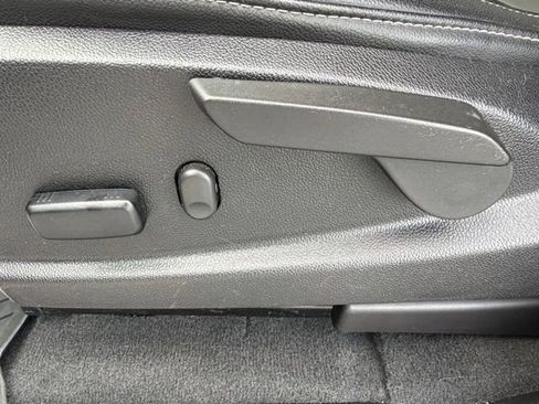 Certified 2022 Chevrolet Colorado Z71 w/ Safety Package image 27