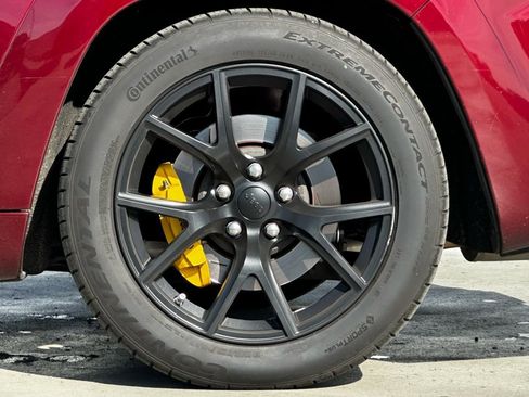 Used 2021 Jeep Grand Cherokee Trackhawk image 3