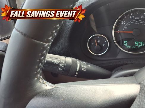 Used 2013 Jeep Wrangler Unlimited Sahara w/ Connectivity Group AWD/4WD image 15