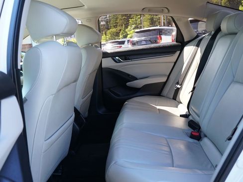 Used 2018 Honda Accord EX-L image 11