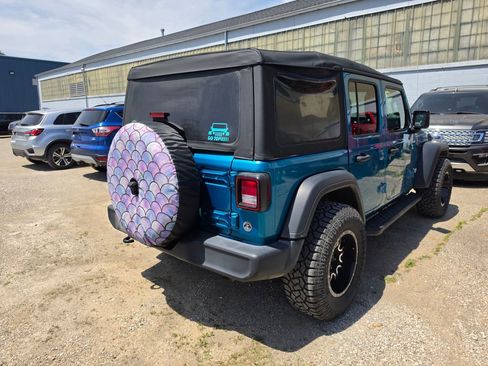 Used 2020 Jeep Wrangler Unlimited Sport S AWD/4WD image 2