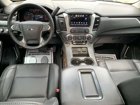 Used 2019 Chevrolet Tahoe LT w/ Luxury Package AWD/4WD image 34