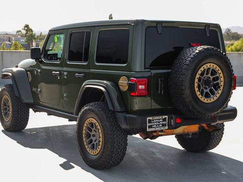 Used 2022 Jeep Wrangler Unlimited Rubicon w/ Xtreme Recon 35" Tire Package AWD/4WD image 6